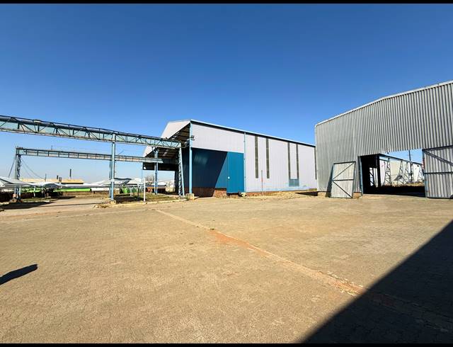 13,251M² WAREHOUSE TO LET IN WADEVILLE